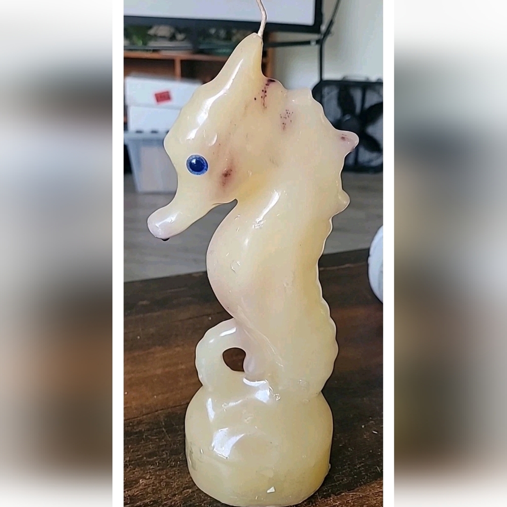 Vintage 11" Seahorse Candle Light Yellow Blue Eyes Ocean Decor